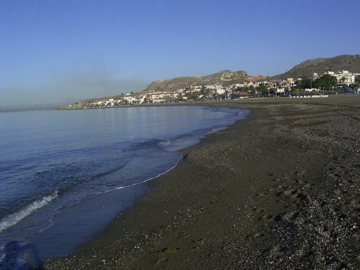 La Canarita * La Cala Del Moral